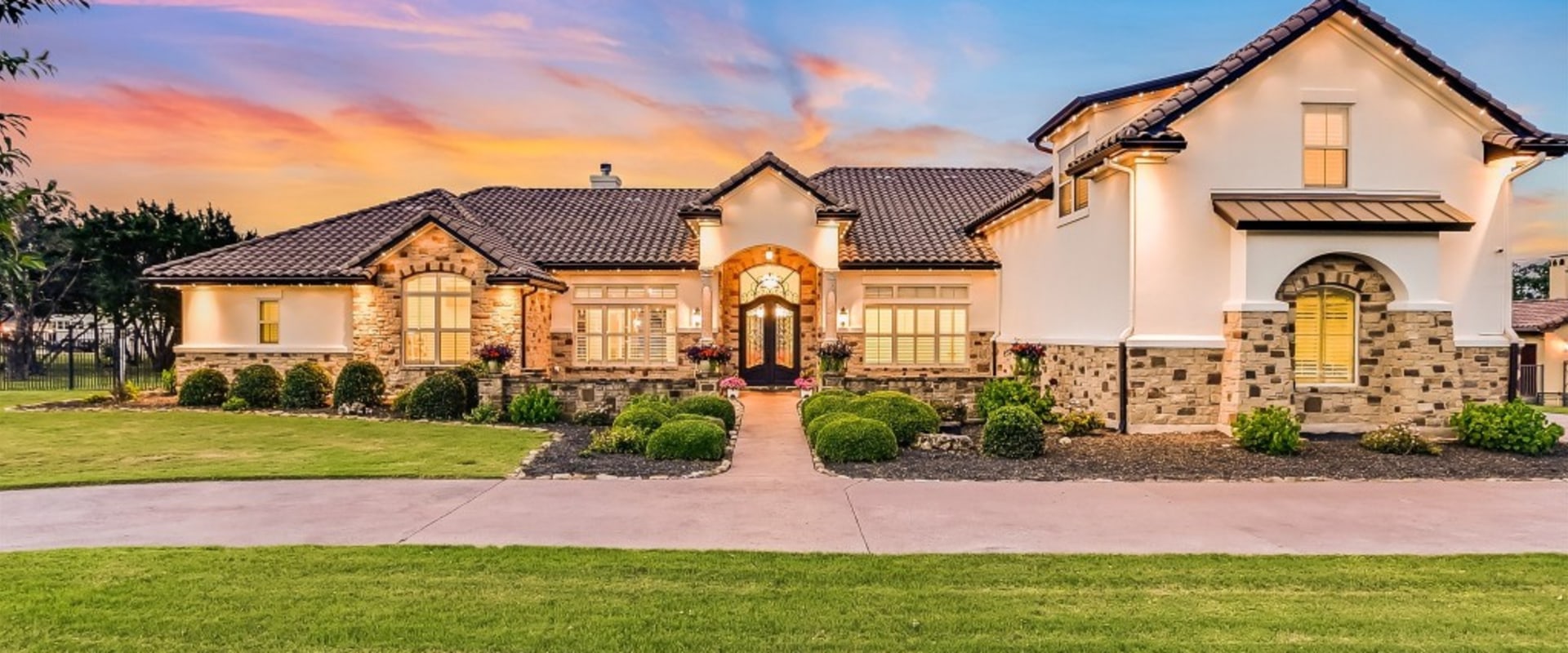 Living in Cedar Park, Texas: How Close is an Airport to Real Estate?